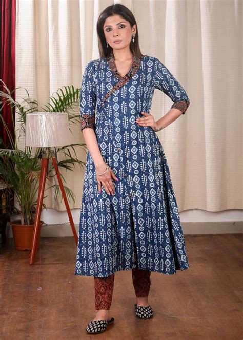 sujatra kurti dresses.